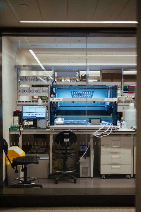 Genomics lab at the Zayed Centre for Research