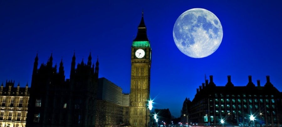 Participants at the Thames Moonlight