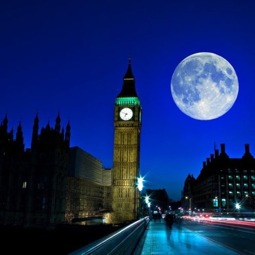 Participants at the Thames Moonlight